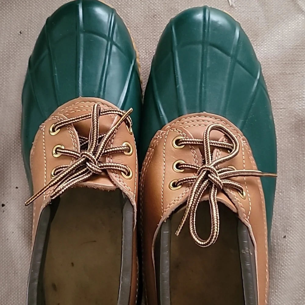 Eddie Bauer trim brown classic